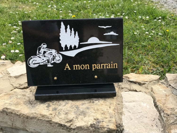 Adami Gravure plaque